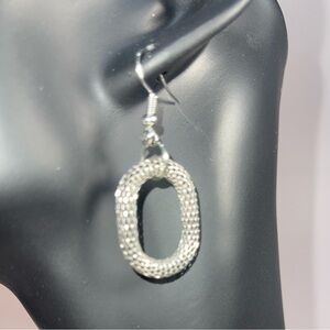 NWOT Mesh Silver Tone Dangle Earrings